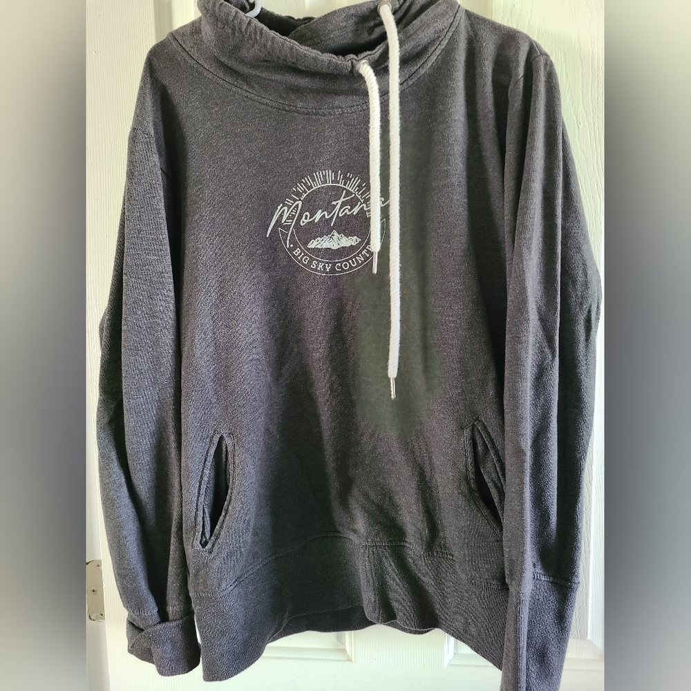 Xl women Montana sweatshirt vguc